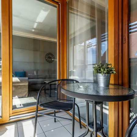 Aura By Renters
